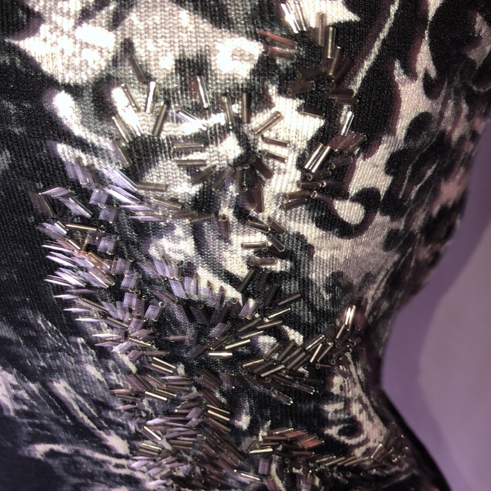 One shoulder long sleeve shirt - Picture 3 of 7